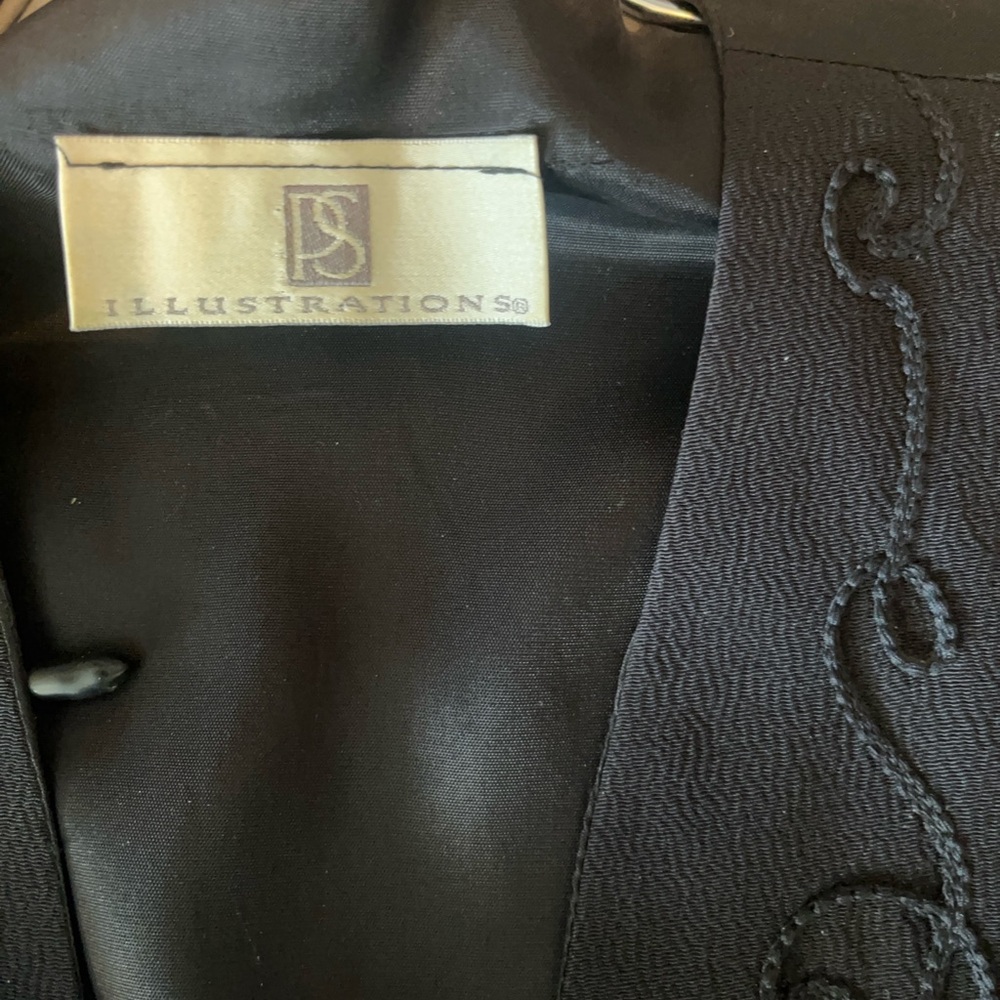 Black Embroidered Button-Front With Beautiful Met… - image 5